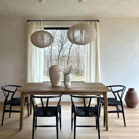 Cozy Izeria Grudza