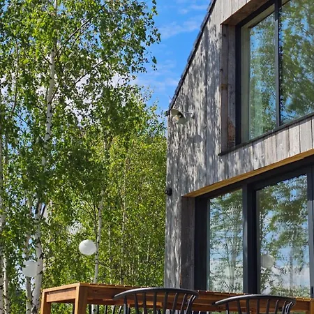 Cozy Izeria