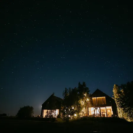 Cozy Izeria