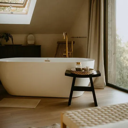 Cozy Izeria *