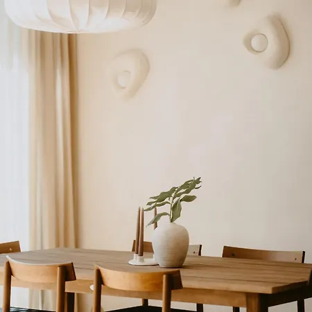 Cozy Izeria Grudza