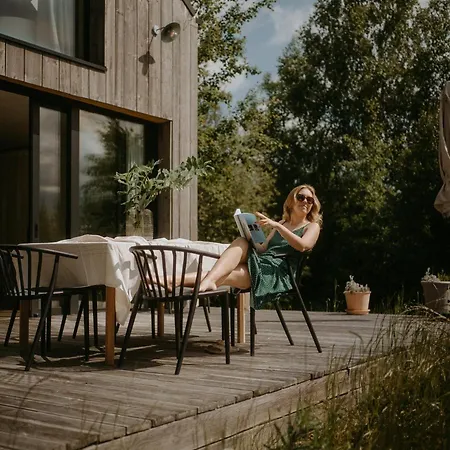 Cozy Izeria