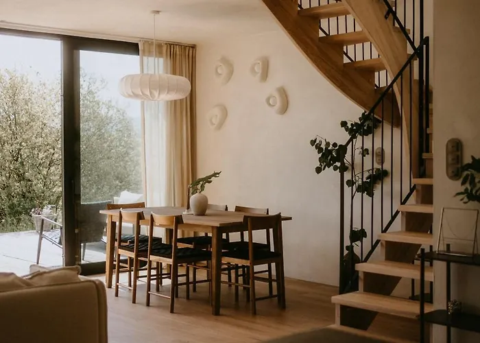 Cozy Izeria 펜션 *